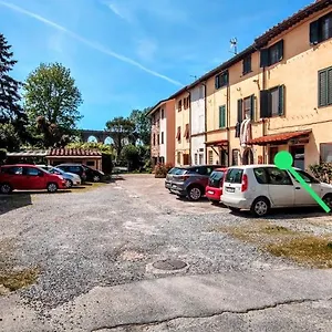 Apartment Rustico Stazione Lucca